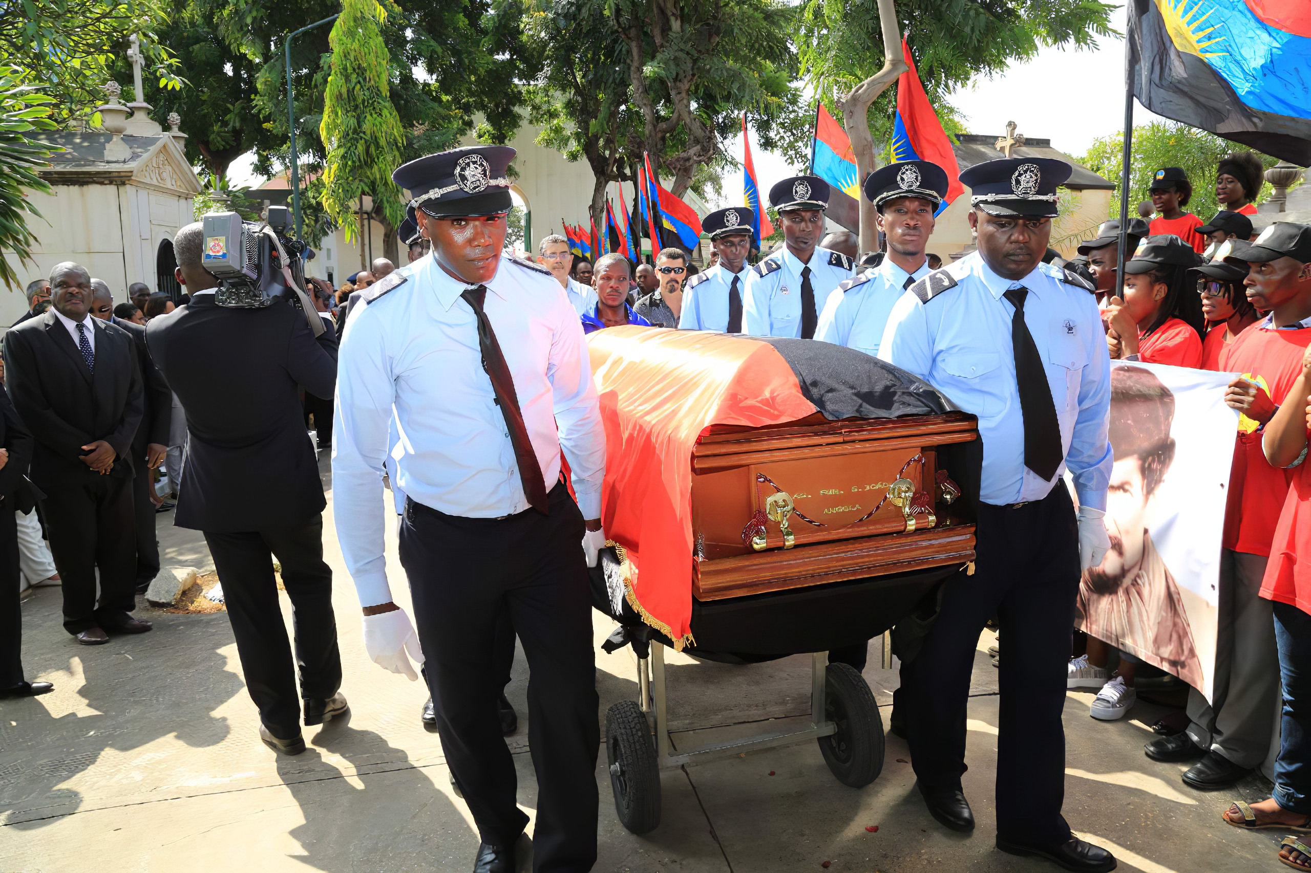 ARMANDO DO CARMO GUINAPO